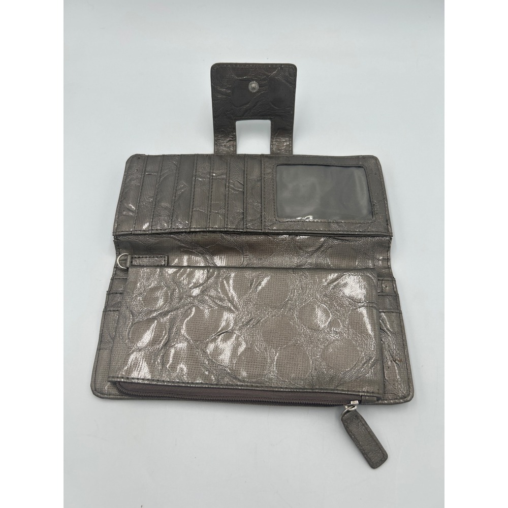 Kenneth Cole Reaction Pewter Metallic Crinkle Faux Leather Slim Clutch Wallet - Picture 3 of 6